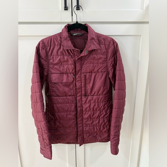 The North Face Jackets & Blazers - The North Face Women's Who is this Jacket maroon/burgundy small